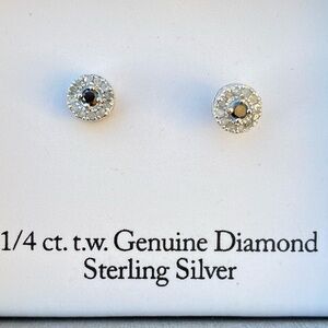 NIB Black & White Round Diamond 1/4 CT TW Sterling Silver Stud Earrings